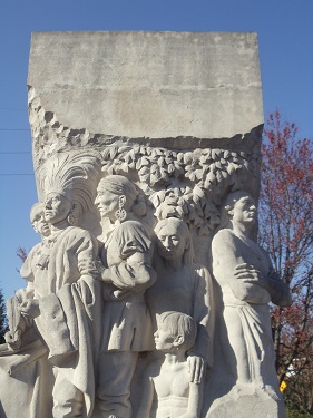 Volunteer Landing - Knoxville, Tennessee - Treaty of the Holston statue