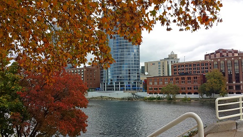 Michigan, fall leaves, Autumn, Grand Rapids skyline